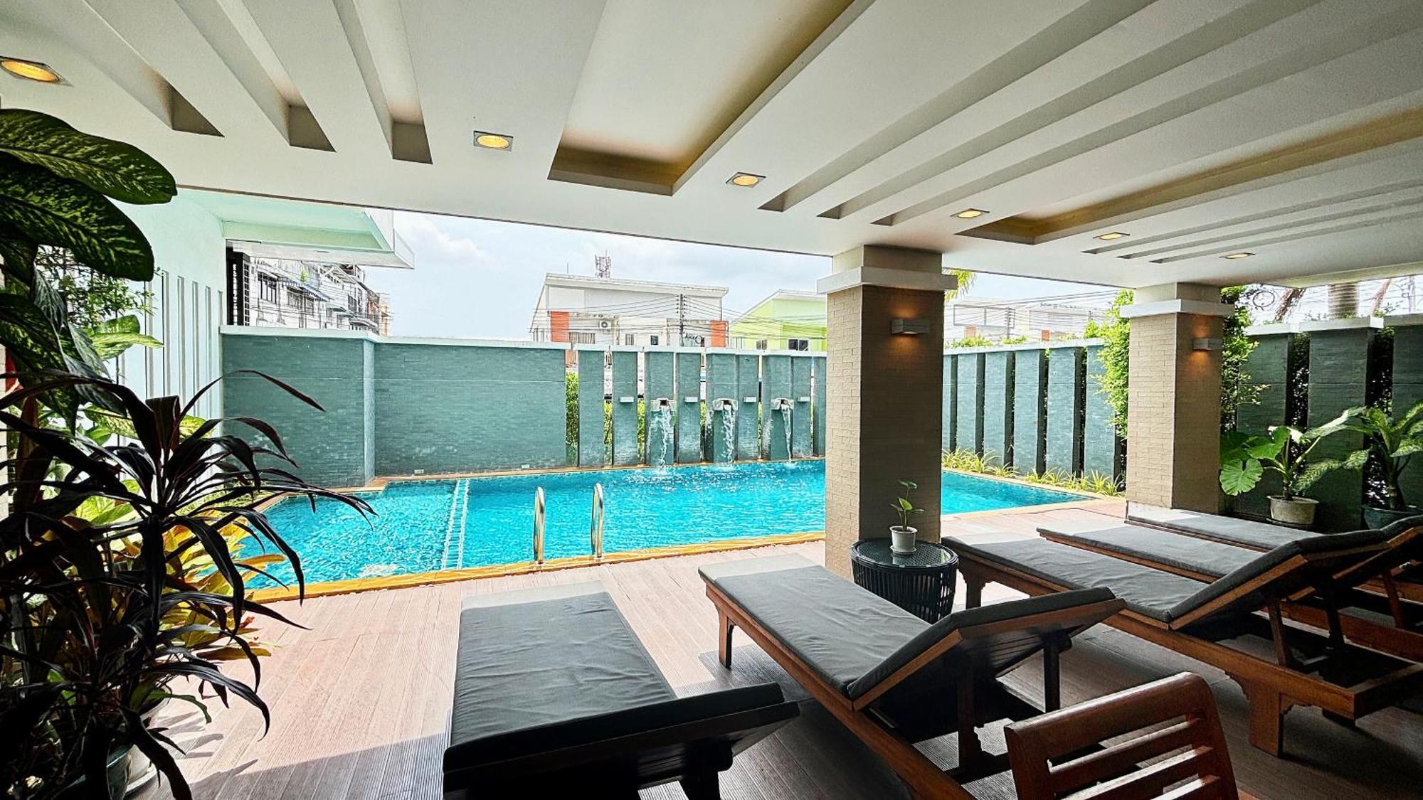 Ratana Hotel Rassada, Phuket Town- Sha Extra Plus Exterior foto